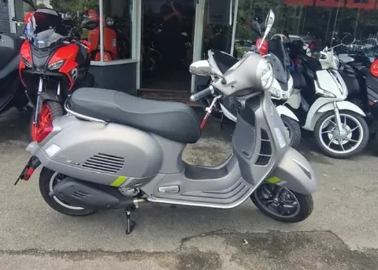 Vespa GTS 300 Supertech