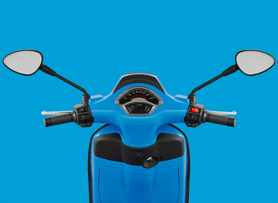 Vespa Facelift SPRINT 50 S BLU ECLETTICO Tabs 900X675 Closeup Specchietti 1